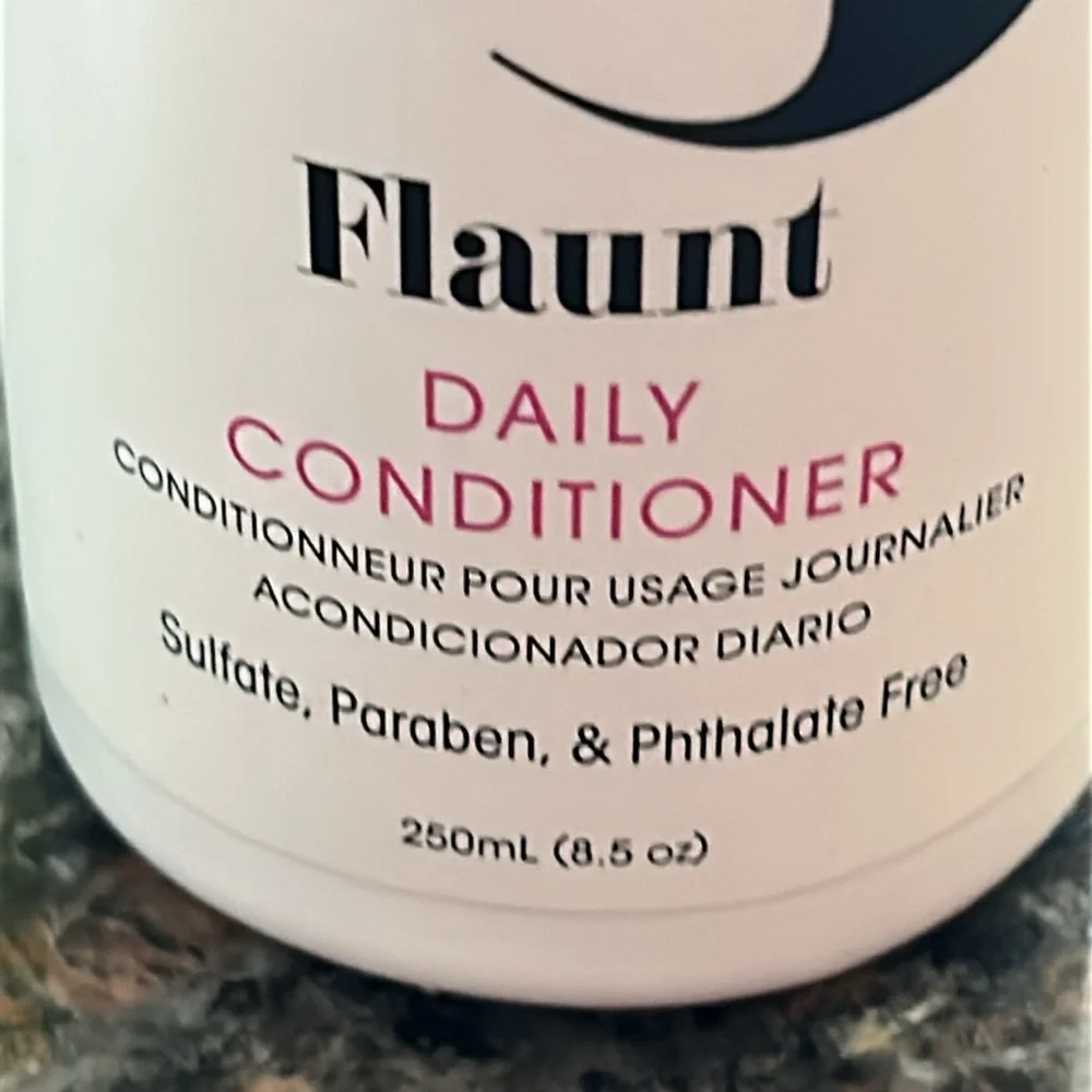 Beauty Pin Ups Professional Shampoo & Conditioner Haircare Set NEW